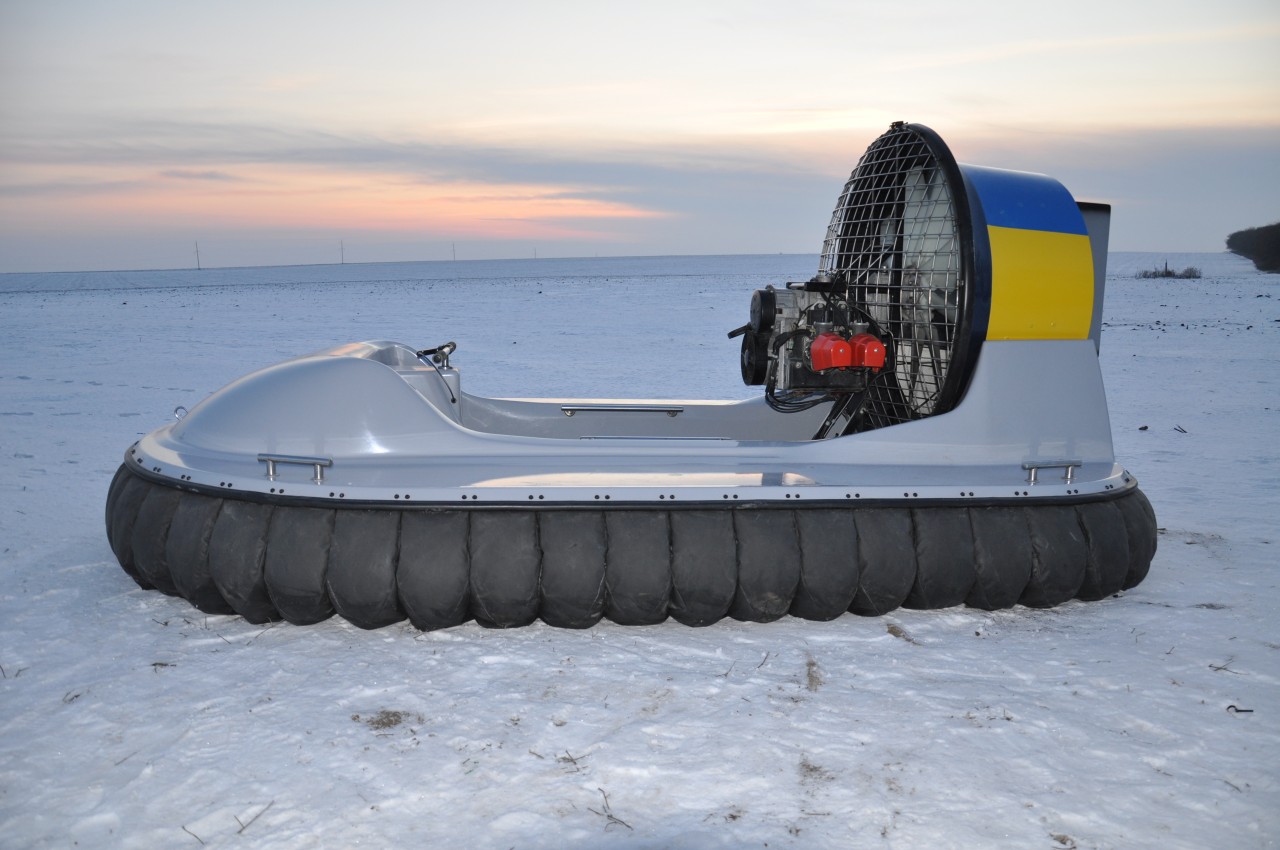 Аэролодка торнадо характеристика. Торнадо f50. Hovercraft судно на воздушной подушке f50. СВП Торнадо. Катер на воздушной подушке "Геррис".